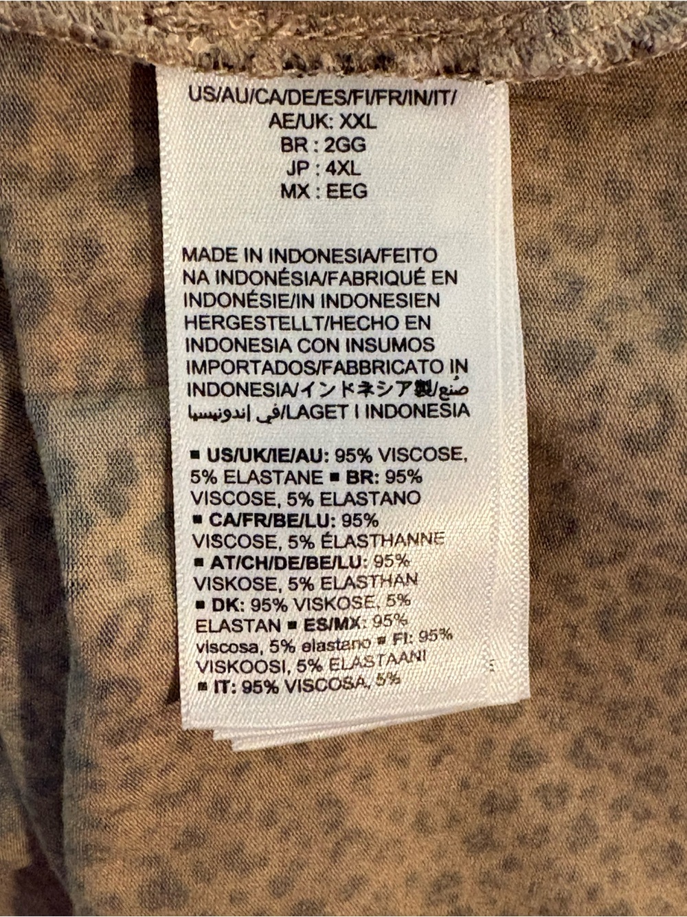 Amazon Essentials Beige and Black Leopard V-Neck Tunic - Picture 4 of 8
